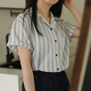 晒晒自制 蓝白条纹衬衫女夏季文艺复古设计感小个子短袖开衫上衣