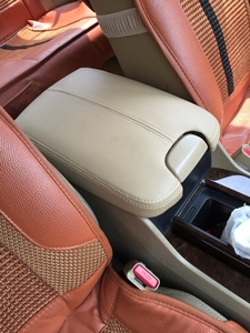 适用于八代雅阁扶手皮歌诗图中央扶手包皮改装翻新杂物箱扶手皮