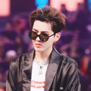 中国有嘻哈吴亦凡同款男士眼镜复古圆形墨镜女韩版潮原宿风有度数