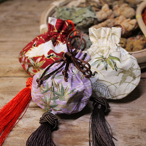 80许若岚淘宝周仲瑛防疫香囊抗病毒防感避瘟中药香包包提神醒脑香薰