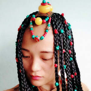 蒙古女子辫子发型图片