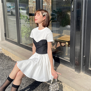 高腰黑白拼色褶皱抹胸假两件t恤女夏季新款显瘦百搭短袖宽松上衣