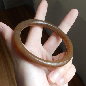 保】36克纯天然和田玉手镯59mm俄料红糖玉翳麻糖圆条女士玉镯子