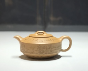 秋石紫砂刻绘原矿老段泥周盘紫砂壶