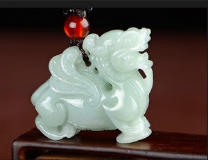 翡翠玉麒麟