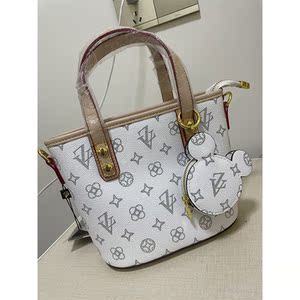 路易希努尔白花字母包菜篮款女包大容量手提斜跨单肩包百搭手提包