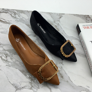 香牌2018春季新品女单鞋尖头真皮休闲女鞋浅口平跟软面舒适妈妈鞋