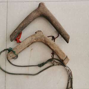 热卖民俗怀旧收藏老物件老牛套牛搔头马鞍子老农具农家院装饰摆件