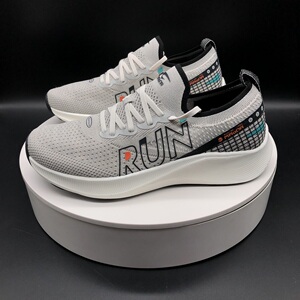 茂达运动鞋新款