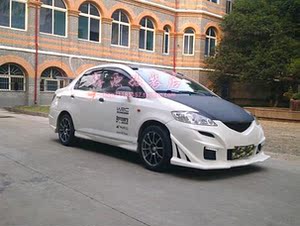 适用于04-08款飞度大包围三厢飞度改装大小包围飞度机盖 侧裙尾翼