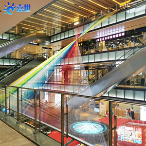 商场中庭吊饰网红打卡拍照区布置DP点橱窗氛围彩虹线装饰艺术装置