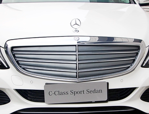 奔驰c200进气格栅