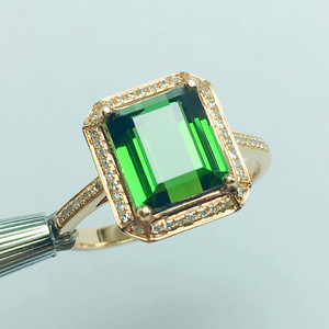 正品电光绿碧玺戒指女款 18k金镶钻石祖母绿切简约新款彩宝首饰