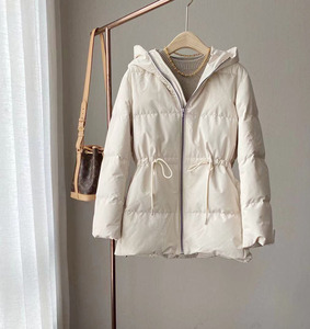 好看的羽绒服女中长款