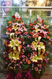 广西南宁桂林柳州鲜花同城花店速递开业庆典乔迁高档三层花篮一对