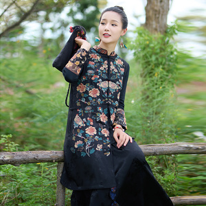 中国风女装2024秋冬新款时尚民族风复古重工刺绣立领棉麻马甲外套