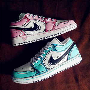 球鞋涂鸦定制空军一号diy二次元联名粉红色淡蓝色彩绘aj1手绘鞋