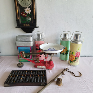 欲眼望穿888淘宝怀旧70-80年代老式饼干盒子老铁盒子饼干桶铁皮盒子