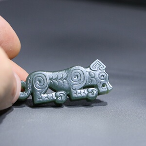 玉虎吊坠和田玉青山料虎符挂坠男女款玉挂件阳刚时尚复古风格包邮