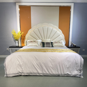 半圆形双人床迪真皮意式极简床卧室现代简约软包大床儿童小孩床