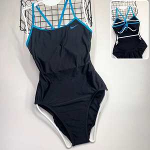 女子泳衣①号款训练外贸防氯无胸垫防晒旅游海滩度假v形露背泳装