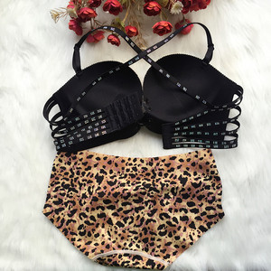 豹纹文胸套装一片式无痕无钢圈聚拢侧收晚会美背拉b系绳性感诱惑