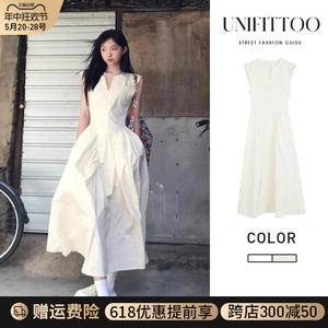 白色无袖v领连衣裙子女装2024年夏季新款云南旅游穿搭新中式长裙