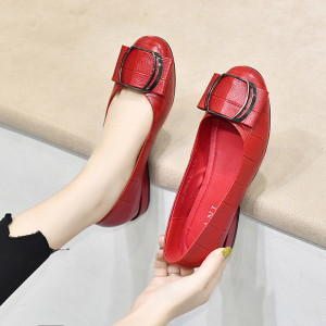 芭妮单鞋女平底新款春季浅口真皮低跟春款粗跟红色小皮鞋女鞋