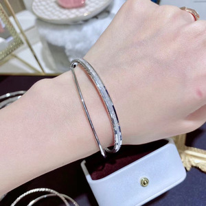 铂金pt950手镯女小众设计感素圈年轻款网红爆款手环单轨光镯叠戴