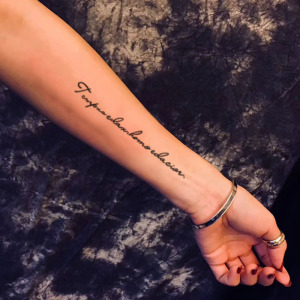 格艾菲拉丁文纹身贴防水男女持久手臂个性性感仿真刺青纹身贴纸