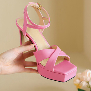 粗跟一字带凉鞋女2022夏季新款百搭粉色防水台厚底绑带露趾高跟鞋