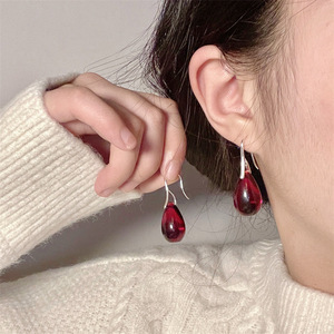 韩国新款红色耳环小众设计耳钉秋冬新款耳饰女