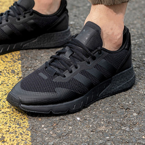 阿迪达斯跑鞋男三叶草黑武士