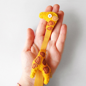 曹大力包邮2021新款自制日韩系小清新黄色长颈鹿创意布艺文艺书签