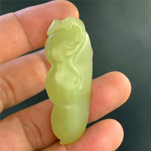 新疆和田玉若羌黄口玉福豆吊坠挂坠天然黄绿色玉豆挂件玉坠带证书