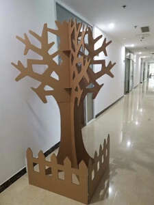 幼儿园美工区瓦楞纸手工纸板立体大树模型签到橱窗展舞台表演道具