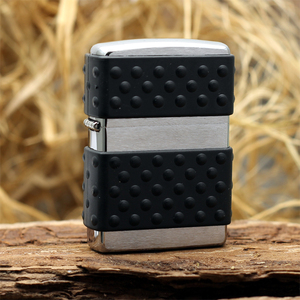 专柜正品㊣zippo/之宝打火机 200zp黑软盔甲-拉丝镀铬,保护胶