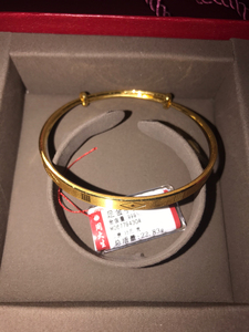 999金手镯周大生