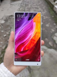 白色绝版完美小米手机mix1第一代皓月白全面屏鉴赏