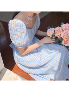 同款小镇姗姗双鱼座森系温柔风裙子条纹复古方领连衣裙女夏202