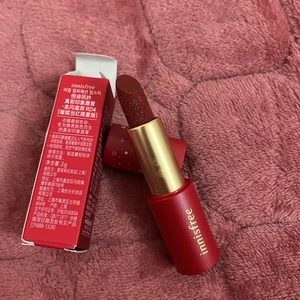 悦诗风吟口红,色号rd4,璀璨当红限量版,全新