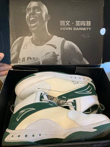 安踏篮球鞋,加内特联名款,44码,九成新.