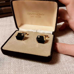 givenchy 中古纪梵希黑金老花袖扣