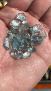 新疆海蓝宝石原石阿勒泰