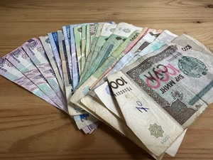 乌兹别克斯坦货币32万约等于人民币186元