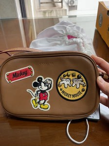 蔻驰coach米奇限量款相机包,9成新,双层拉链,非常实用