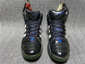 正品阿迪达斯adidas 42.5码男鞋 团队签名系列霍华德