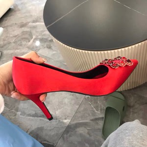 rv高跟鞋 跟高7.5cm,大红色婚鞋,35码,接亲用过一次