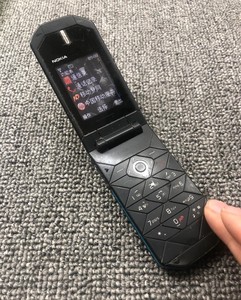 诺基亚7070手机功能很好的翻盖,小手机非常特别特别好用.