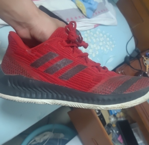 哈登2简版低帮篮球鞋.黑红配色40.